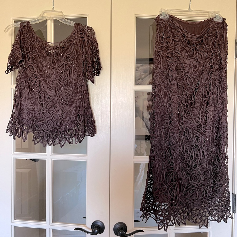 Silken Poetry/Soulmates 100% silk with beading,lace top and high waisted skirt. - Picture 7 of 7